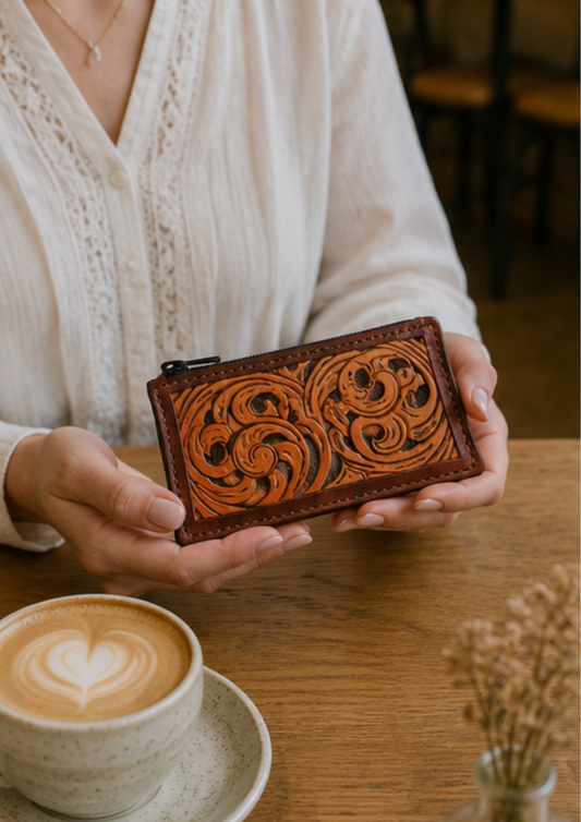 Women's Leather Wallet with Interlaced Pattern