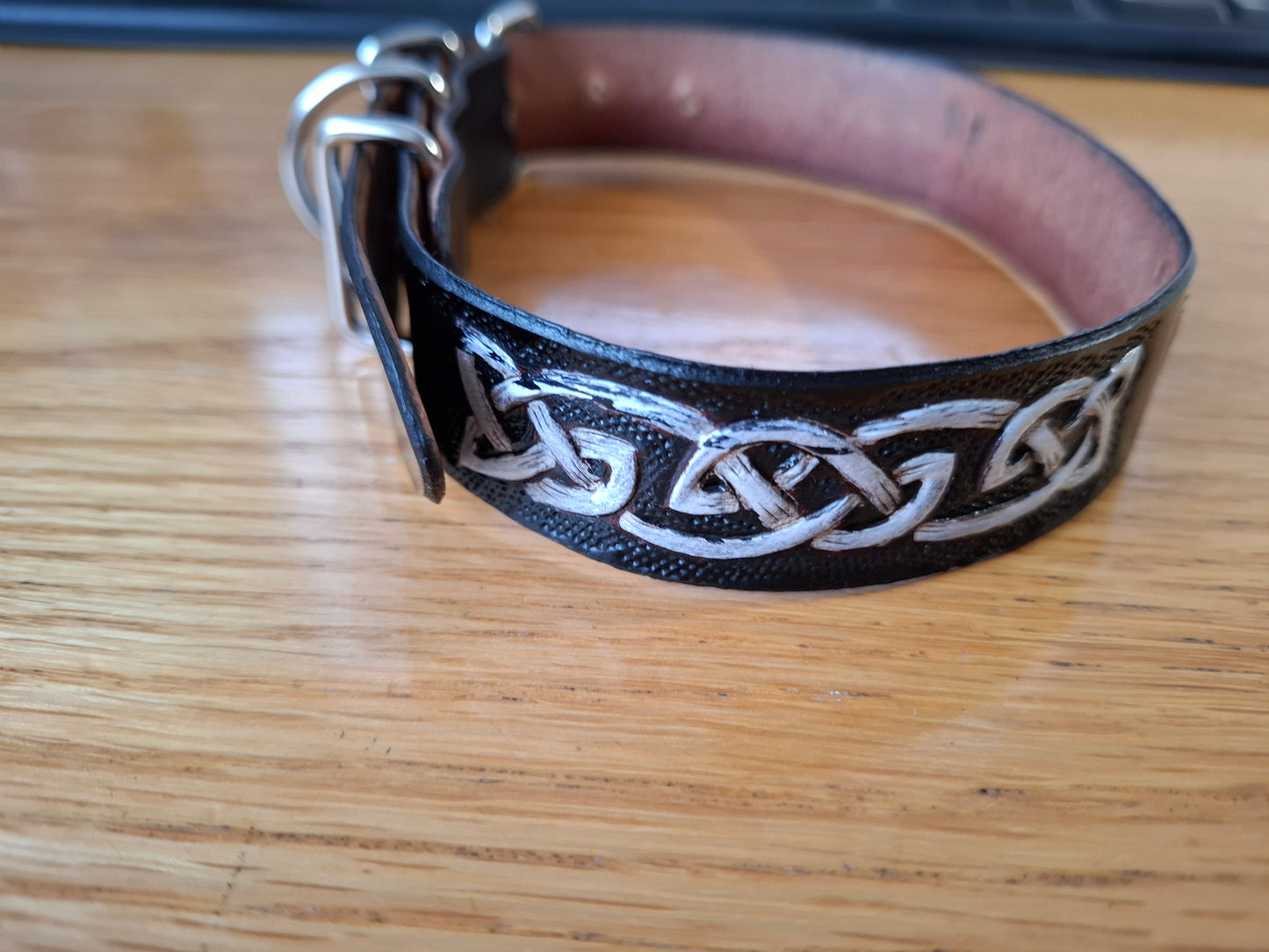 🐾 Coleira Personalizada Premium em Couro Genuíno – Artesanal, Elegante e Única