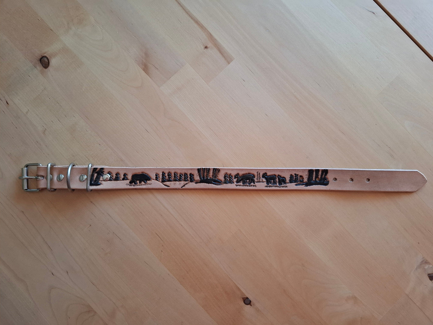 🐾 Coleira Personalizada Premium em Couro Genuíno – Artesanal, Elegante e Única