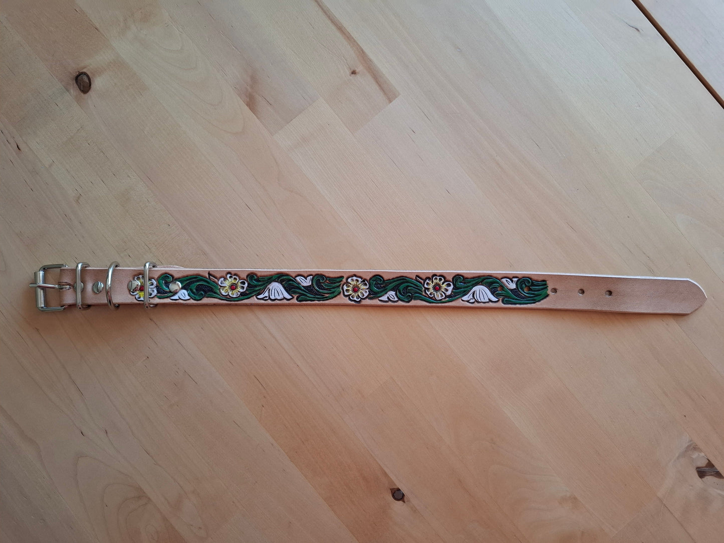 🐾 Coleira Personalizada Premium em Couro Genuíno – Artesanal, Elegante e Única