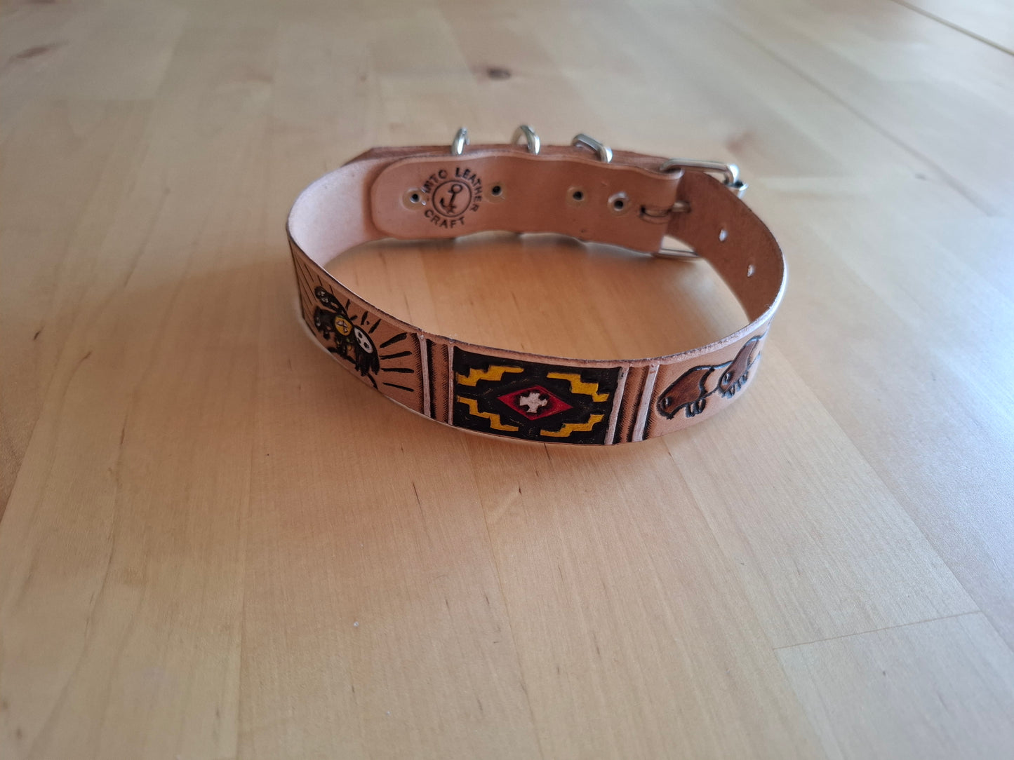 🐾 Coleira Personalizada Premium em Couro Genuíno – Artesanal, Elegante e Única