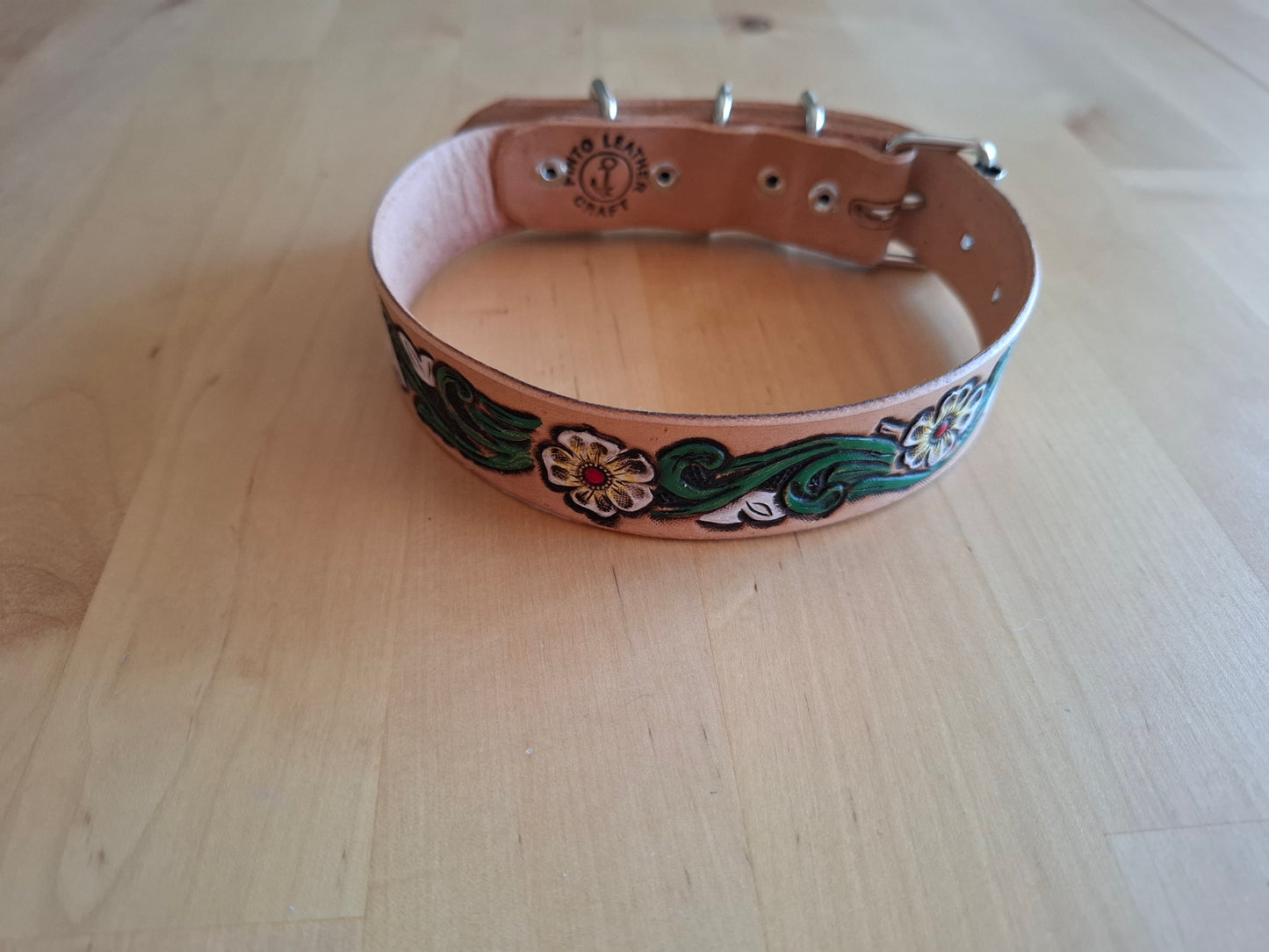 🐾 Coleira Personalizada Premium em Couro Genuíno – Artesanal, Elegante e Única