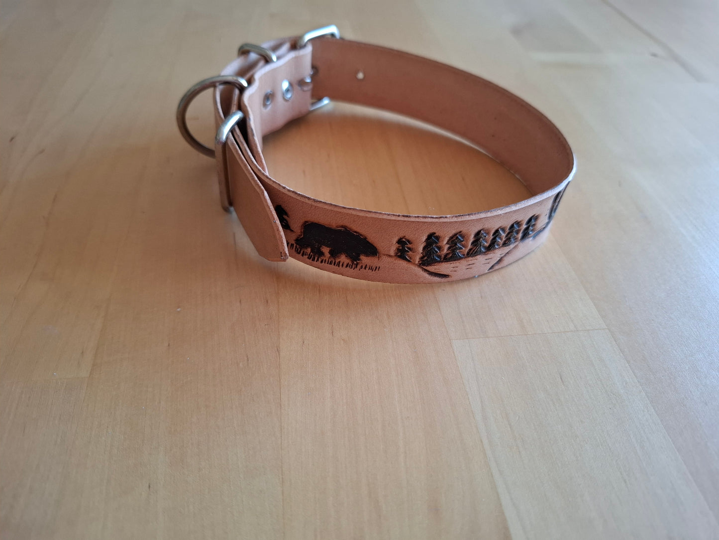 🐾 Coleira Personalizada Premium em Couro Genuíno – Artesanal, Elegante e Única