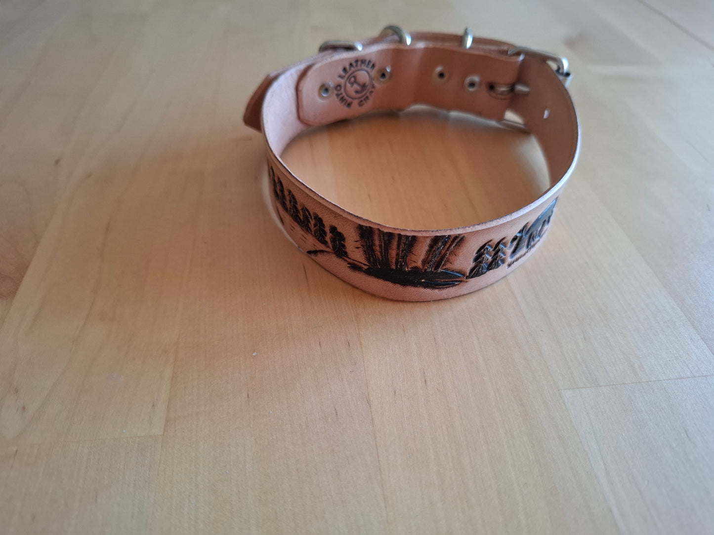 🐾 Coleira Personalizada Premium em Couro Genuíno – Artesanal, Elegante e Única