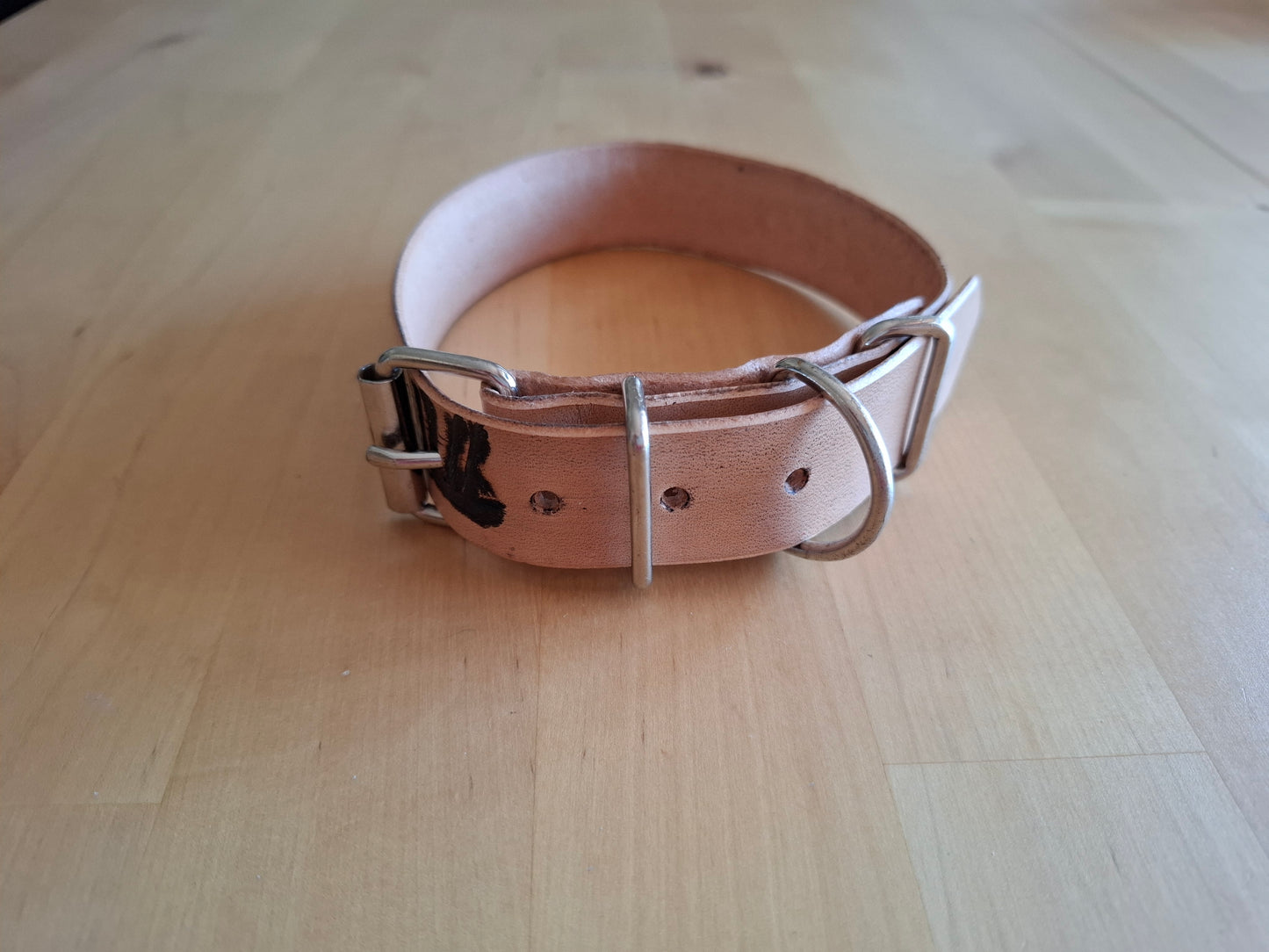 🐾 Coleira Personalizada Premium em Couro Genuíno – Artesanal, Elegante e Única