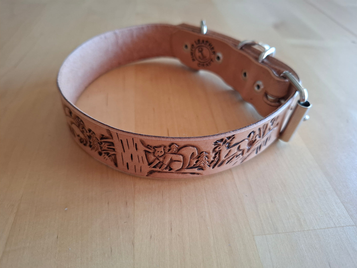 🐾 Coleira Personalizada Premium em Couro Genuíno – Artesanal, Elegante e Única