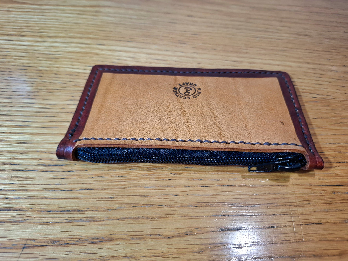 Women's Leather Wallet with Interlaced Pattern